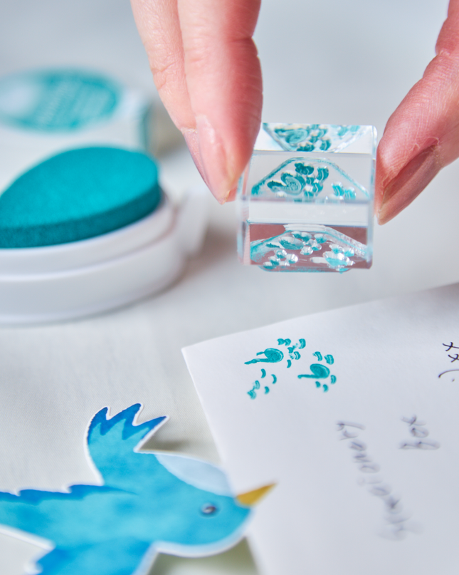 stamping clear stamp with dewdrop turquoise ink
