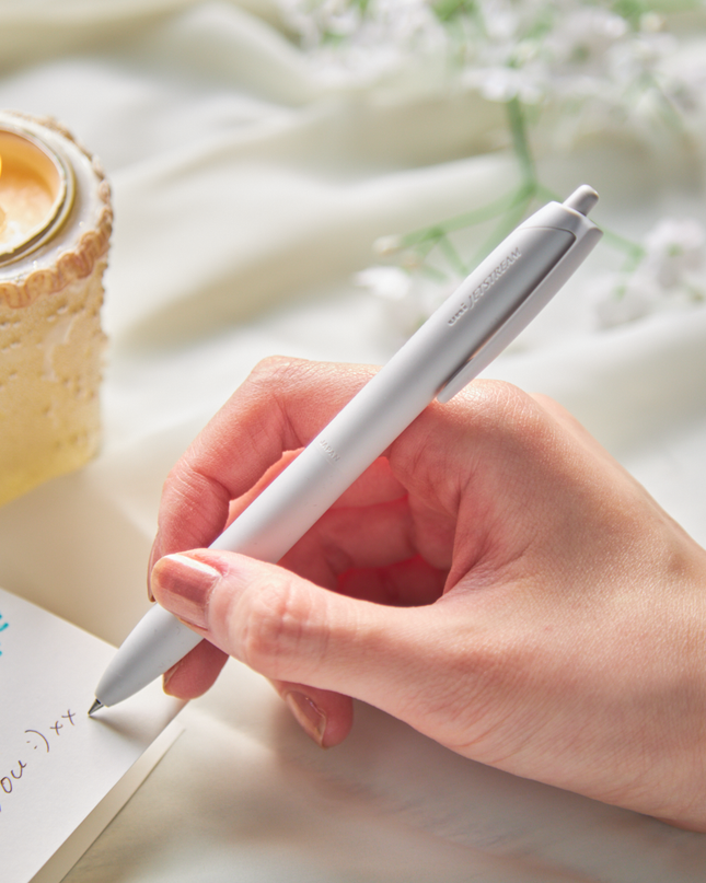 JETSTREAM Single 0.5mm Shell White (Light-touch ink) From Mitsubishi Pencil