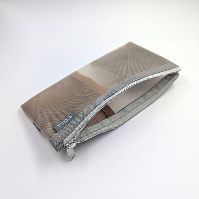 MIDORI Bookmark Pen Case open