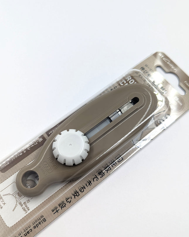 NT Rolling Cutter - RO-FR28 (Freestyle Cut)