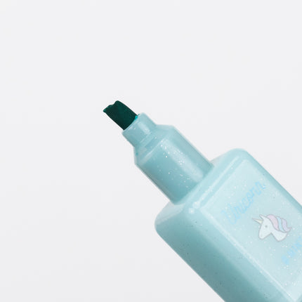 Q-LiA Pastel Manicure Marker close up