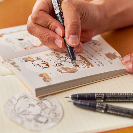 ZIG CARTOONIST MANGAKA BLACK3VⅡ From Kuretake