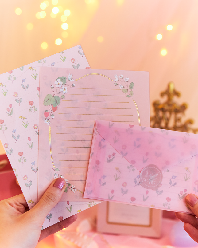 Lucy’s Basket Letter Set From RyuRyu