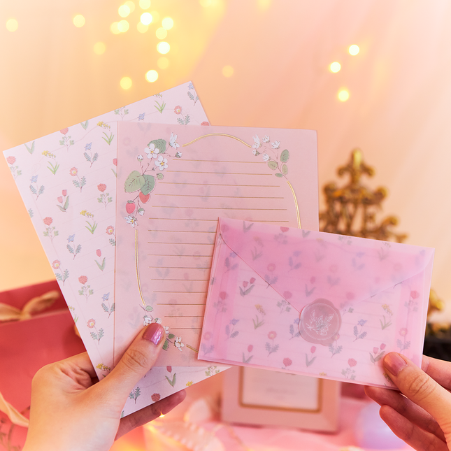 Lucy’s Basket Letter Set From RyuRyu